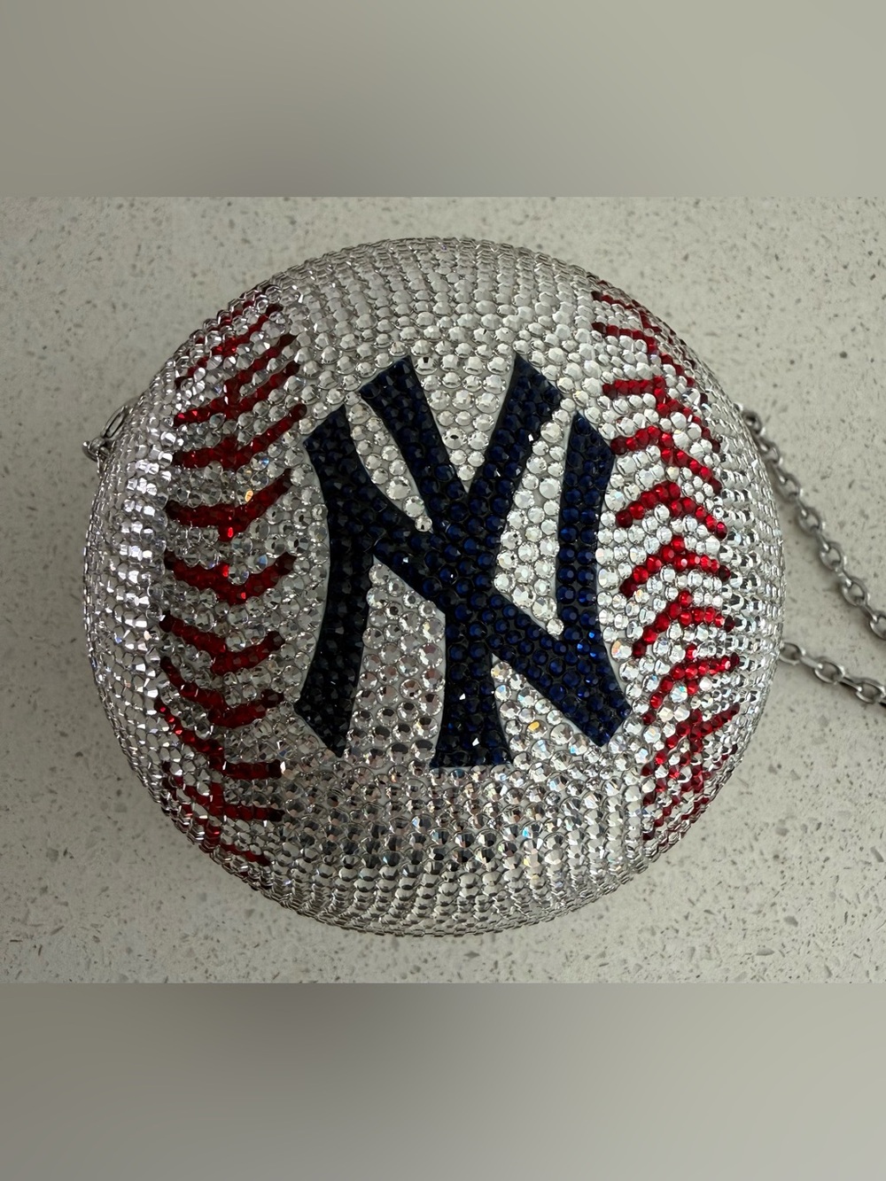 JUDITH LEIBER COUTURE NY Yankees Baseball Minaudiere - Picture 4 of 8